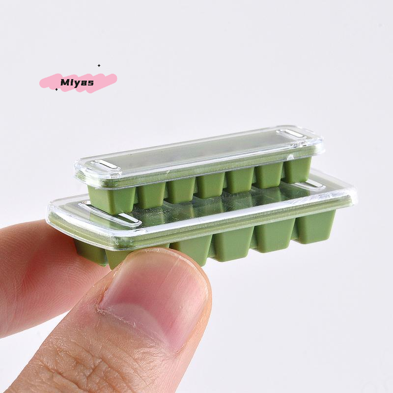 2Pcs Miniature Dollhouse Ice C - Sports Equipment Cabinet avis et prix
